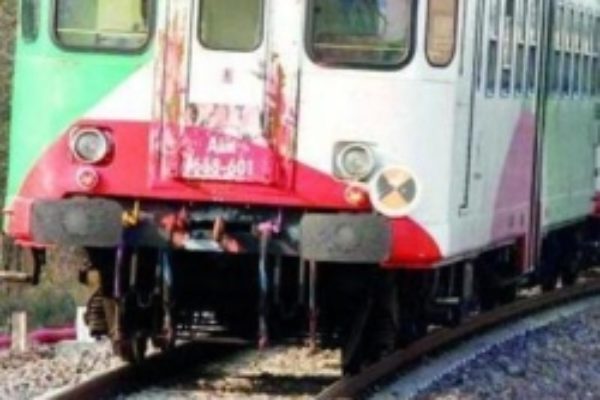 Treni, abbonamento gratuito ad aprile per i pendolari dell'Emilia-Romagna