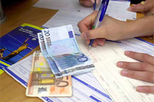 L'ENERGIA GIUSTA   – Conferenza sul mondo dell'energia elettrica e del gas in Italia.