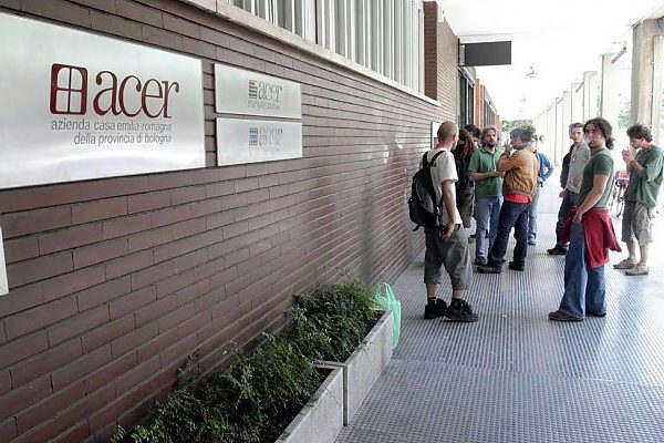 Il CONIA non inoltra le domande per il contributo affitto: in centinaia perdono il diritto